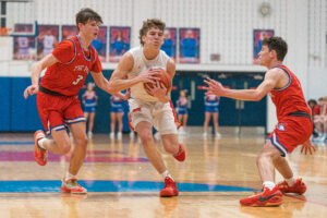 Morgantown boys' hoops team outlasts Wheeling Park, remains unbeaten in-state